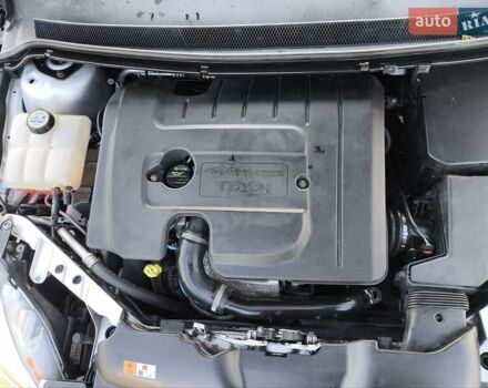 Серый Форд Фокус, объемом двигателя 1.6 л и пробегом 246 тыс. км за 5600 $, фото 30 на Automoto.ua