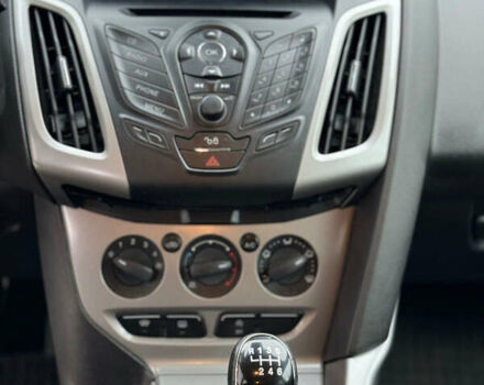 Серый Форд Фокус, объемом двигателя 1.6 л и пробегом 224 тыс. км за 7700 $, фото 22 на Automoto.ua