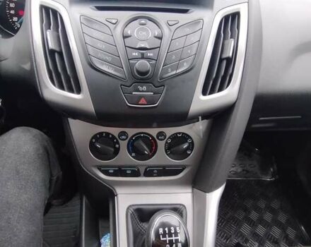 Серый Форд Фокус, объемом двигателя 1.6 л и пробегом 136 тыс. км за 7500 $, фото 13 на Automoto.ua