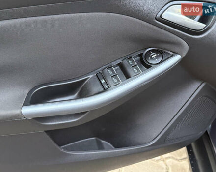 Серый Форд Фокус, объемом двигателя 1.6 л и пробегом 228 тыс. км за 7850 $, фото 11 на Automoto.ua