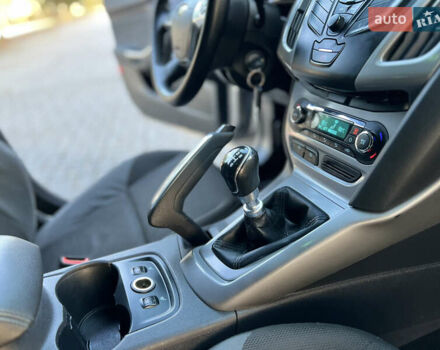 Серый Форд Фокус, объемом двигателя 1.6 л и пробегом 236 тыс. км за 6800 $, фото 33 на Automoto.ua