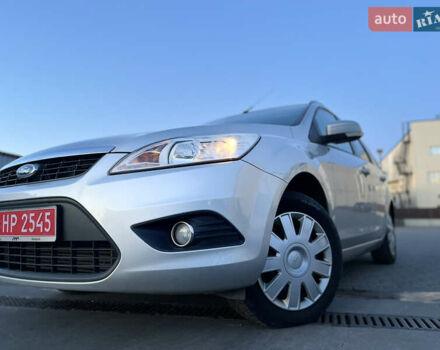 Серый Форд Фокус, объемом двигателя 1.6 л и пробегом 254 тыс. км за 6600 $, фото 3 на Automoto.ua
