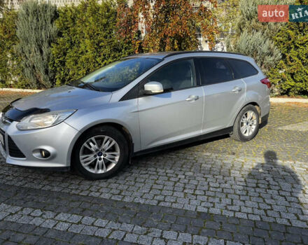 Серый Форд Фокус, объемом двигателя 1.6 л и пробегом 388 тыс. км за 5900 $, фото 7 на Automoto.ua