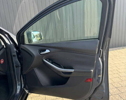 Серый Форд Фокус, объемом двигателя 1.6 л и пробегом 227 тыс. км за 7950 $, фото 12 на Automoto.ua