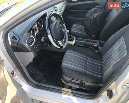 Серый Форд Фокус, объемом двигателя 1.6 л и пробегом 246 тыс. км за 5600 $, фото 20 на Automoto.ua