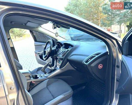 Серый Форд Фокус, объемом двигателя 1.6 л и пробегом 236 тыс. км за 6800 $, фото 29 на Automoto.ua