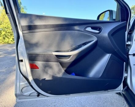 Серый Форд Фокус, объемом двигателя 1.6 л и пробегом 181 тыс. км за 7799 $, фото 4 на Automoto.ua