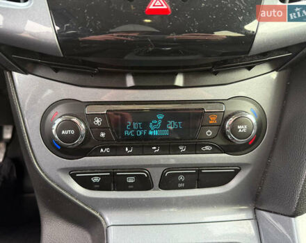 Серый Форд Фокус, объемом двигателя 1.6 л и пробегом 228 тыс. км за 6900 $, фото 25 на Automoto.ua