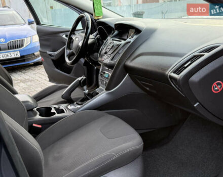 Серый Форд Фокус, объемом двигателя 1.6 л и пробегом 228 тыс. км за 7850 $, фото 18 на Automoto.ua