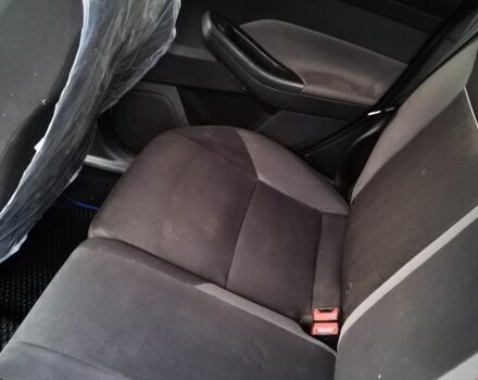 Сірий Форд Фокус, об'ємом двигуна 1.6 л та пробігом 274 тис. км за 6750 $, фото 4 на Automoto.ua