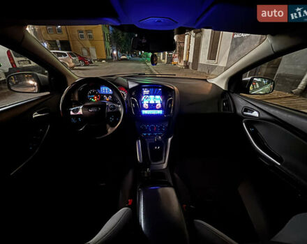 Серый Форд Фокус, объемом двигателя 1.6 л и пробегом 388 тыс. км за 5900 $, фото 21 на Automoto.ua