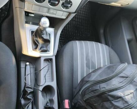 Серый Форд Фокус, объемом двигателя 1.6 л и пробегом 246 тыс. км за 5600 $, фото 19 на Automoto.ua