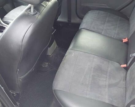 Сірий Форд Фокус, об'ємом двигуна 1.6 л та пробігом 215 тис. км за 4800 $, фото 20 на Automoto.ua