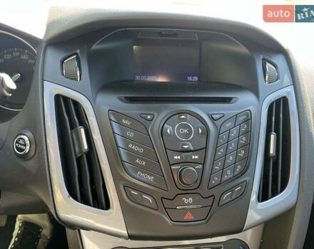 Сірий Форд Фокус, об'ємом двигуна 1.6 л та пробігом 191 тис. км за 8300 $, фото 27 на Automoto.ua