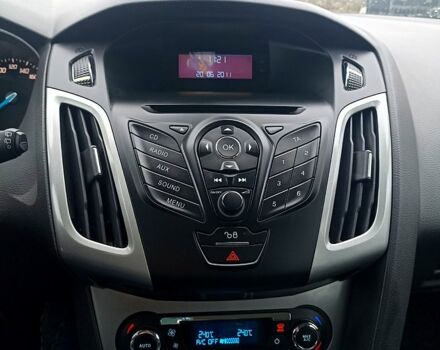 Серый Форд Фокус, объемом двигателя 1.6 л и пробегом 210 тыс. км за 7500 $, фото 10 на Automoto.ua