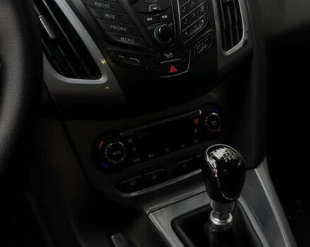 Сірий Форд Фокус, об'ємом двигуна 1.6 л та пробігом 254 тис. км за 7200 $, фото 13 на Automoto.ua