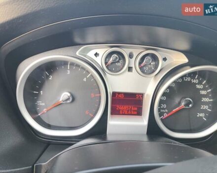 Серый Форд Фокус, объемом двигателя 1.6 л и пробегом 246 тыс. км за 5600 $, фото 16 на Automoto.ua