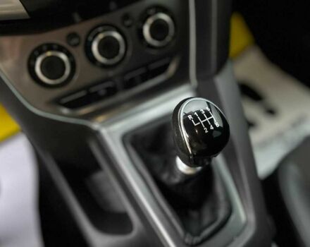 Серый Форд Фокус, объемом двигателя 1.6 л и пробегом 187 тыс. км за 6650 $, фото 18 на Automoto.ua