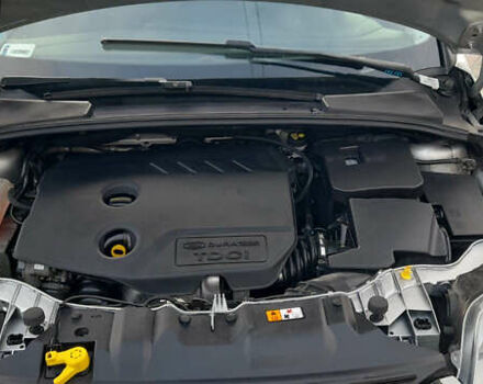 Серый Форд Фокус, объемом двигателя 1.56 л и пробегом 257 тыс. км за 5750 $, фото 7 на Automoto.ua