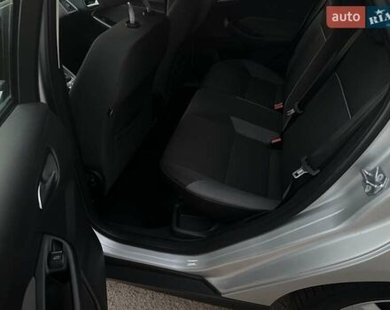 Серый Форд Фокус, объемом двигателя 1.6 л и пробегом 191 тыс. км за 7600 $, фото 20 на Automoto.ua