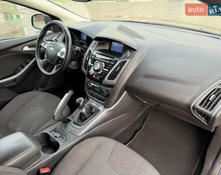 Серый Форд Фокус, объемом двигателя 1.6 л и пробегом 228 тыс. км за 6900 $, фото 32 на Automoto.ua