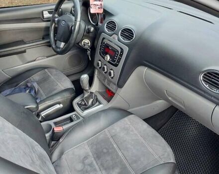 Сірий Форд Фокус, об'ємом двигуна 1.6 л та пробігом 215 тис. км за 4800 $, фото 26 на Automoto.ua