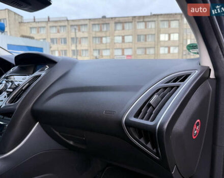 Серый Форд Фокус, объемом двигателя 1.6 л и пробегом 228 тыс. км за 6900 $, фото 37 на Automoto.ua