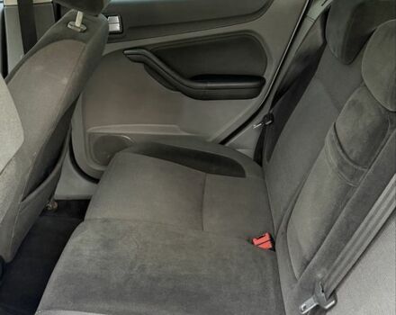 Сірий Форд Фокус, об'ємом двигуна 1.6 л та пробігом 220 тис. км за 6499 $, фото 10 на Automoto.ua