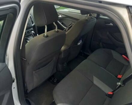 Серый Форд Фокус, объемом двигателя 2 л и пробегом 270 тыс. км за 8100 $, фото 5 на Automoto.ua