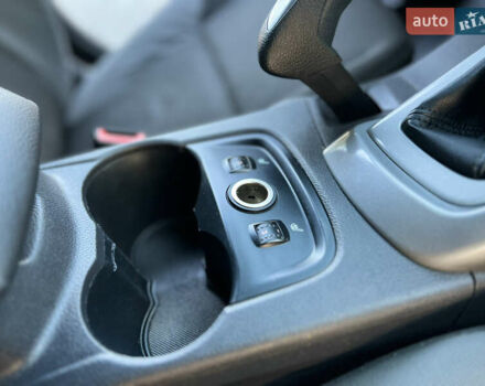 Серый Форд Фокус, объемом двигателя 1.6 л и пробегом 236 тыс. км за 6800 $, фото 34 на Automoto.ua