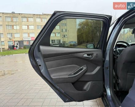 Серый Форд Фокус, объемом двигателя 1.6 л и пробегом 228 тыс. км за 6900 $, фото 40 на Automoto.ua