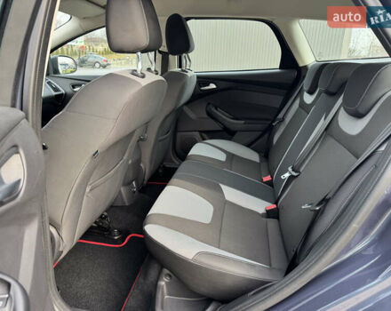 Серый Форд Фокус, объемом двигателя 1.6 л и пробегом 190 тыс. км за 8700 $, фото 7 на Automoto.ua