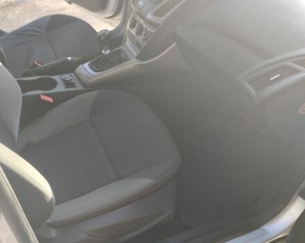 Серый Форд Фокус, объемом двигателя 1.6 л и пробегом 279 тыс. км за 6500 $, фото 5 на Automoto.ua