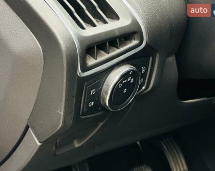 Сірий Форд Фокус, об'ємом двигуна 1.6 л та пробігом 235 тис. км за 8200 $, фото 17 на Automoto.ua