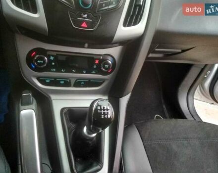 Серый Форд Фокус, объемом двигателя 1.6 л и пробегом 226 тыс. км за 8200 $, фото 13 на Automoto.ua