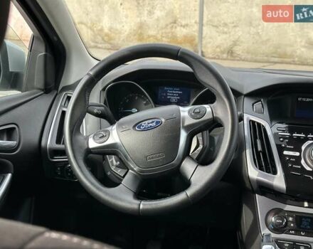 Серый Форд Фокус, объемом двигателя 1.6 л и пробегом 194 тыс. км за 8250 $, фото 33 на Automoto.ua