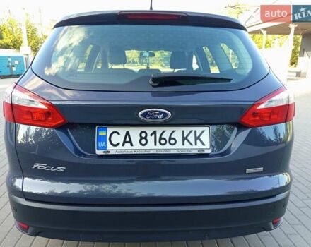 Серый Форд Фокус, объемом двигателя 1.56 л и пробегом 240 тыс. км за 7500 $, фото 5 на Automoto.ua
