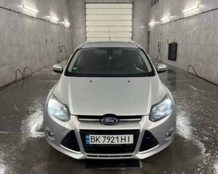 Серый Форд Фокус, объемом двигателя 1.6 л и пробегом 296 тыс. км за 7849 $, фото 2 на Automoto.ua