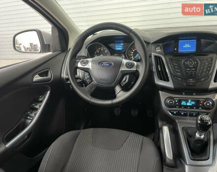 Сірий Форд Фокус, об'ємом двигуна 1.6 л та пробігом 242 тис. км за 8450 $, фото 17 на Automoto.ua