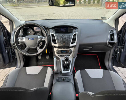 Серый Форд Фокус, объемом двигателя 1.6 л и пробегом 190 тыс. км за 8700 $, фото 38 на Automoto.ua