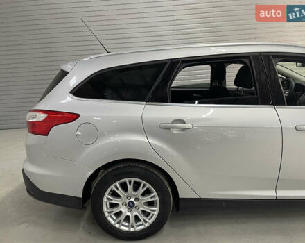 Сірий Форд Фокус, об'ємом двигуна 1.6 л та пробігом 242 тис. км за 8450 $, фото 6 на Automoto.ua