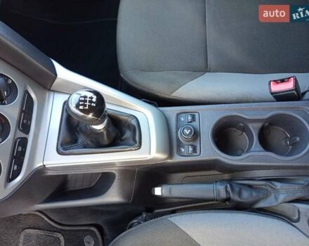 Серый Форд Фокус, объемом двигателя 1.56 л и пробегом 240 тыс. км за 7500 $, фото 60 на Automoto.ua