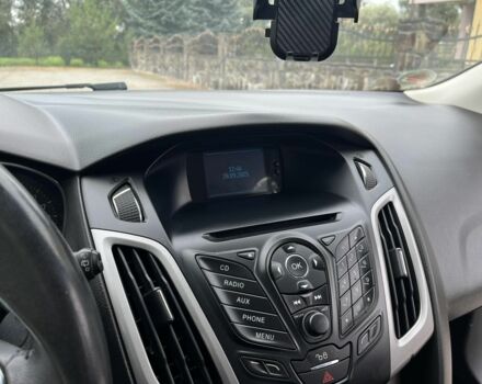 Серый Форд Фокус, объемом двигателя 1.6 л и пробегом 260 тыс. км за 7200 $, фото 10 на Automoto.ua