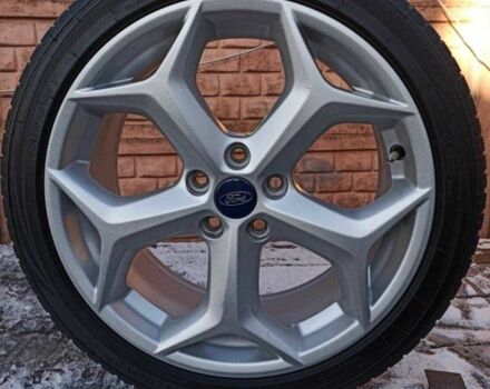 Сірий Форд Фокус, об'ємом двигуна 1 л та пробігом 168 тис. км за 9300 $, фото 6 на Automoto.ua