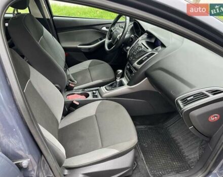 Серый Форд Фокус, объемом двигателя 1.6 л и пробегом 260 тыс. км за 7200 $, фото 24 на Automoto.ua