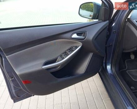 Серый Форд Фокус, объемом двигателя 1.56 л и пробегом 240 тыс. км за 7500 $, фото 29 на Automoto.ua