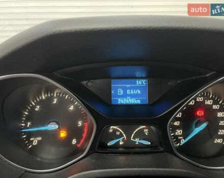 Сірий Форд Фокус, об'ємом двигуна 1.6 л та пробігом 242 тис. км за 8450 $, фото 31 на Automoto.ua