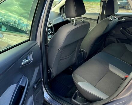 Серый Форд Фокус, объемом двигателя 1.6 л и пробегом 265 тыс. км за 6600 $, фото 8 на Automoto.ua