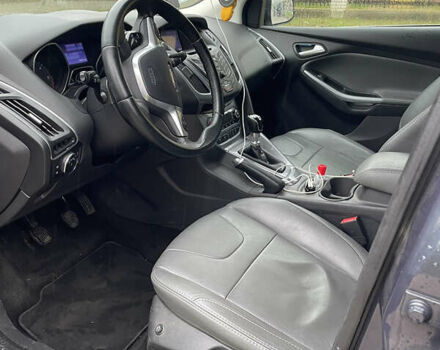 Серый Форд Фокус, объемом двигателя 1.56 л и пробегом 249 тыс. км за 8999 $, фото 13 на Automoto.ua