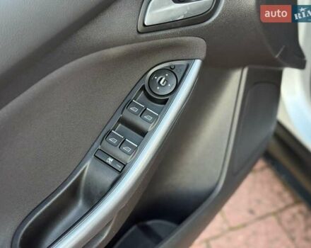 Форд Фокус 2012 в Стрые на Automoto.ua Серый Форд Фокус, объемом двигателя 1.6 л и пробегом 225 тыс. км за 8250 $, фото 28 на Automoto.ua